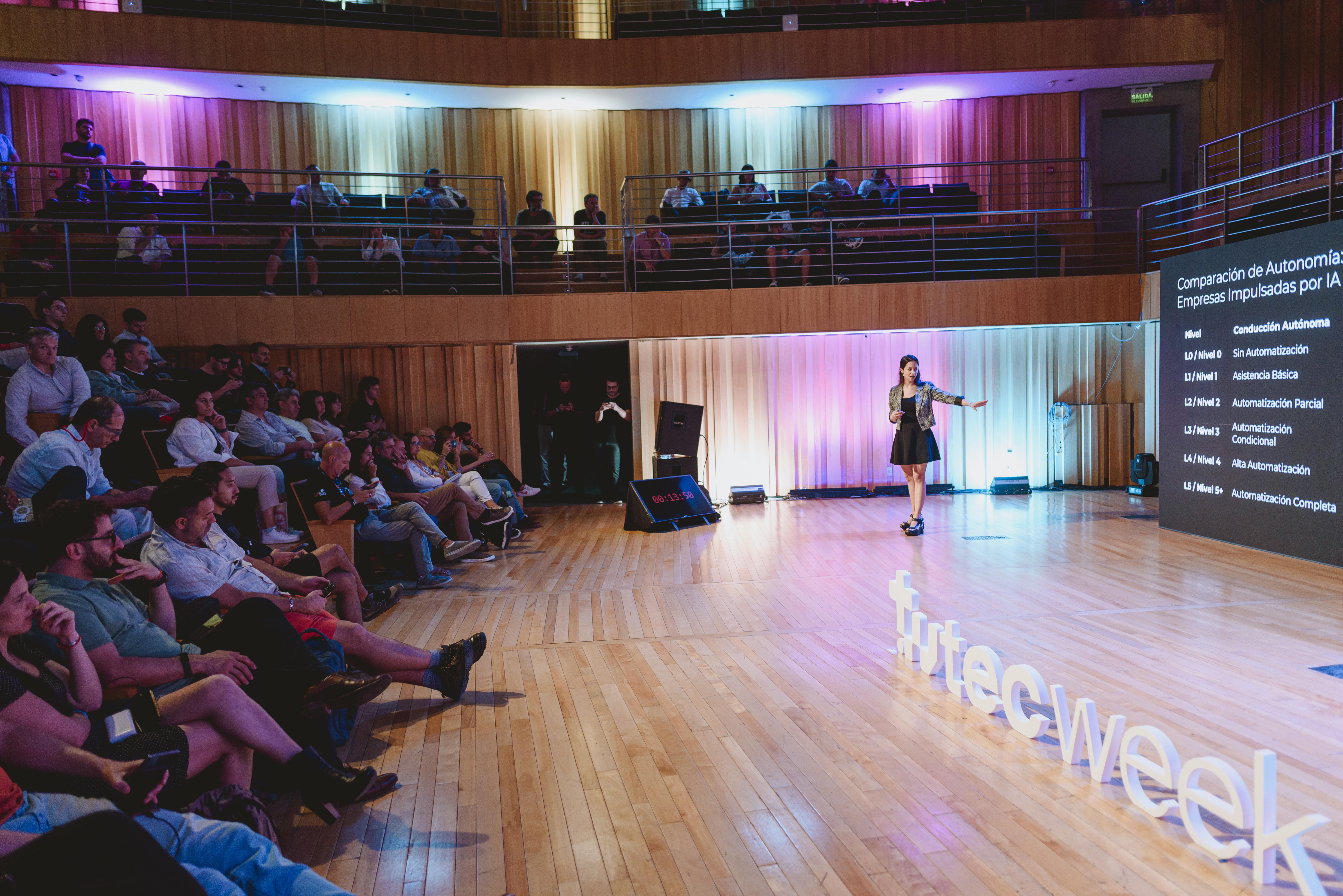 Camila Velasco en Semana de la Tecnología